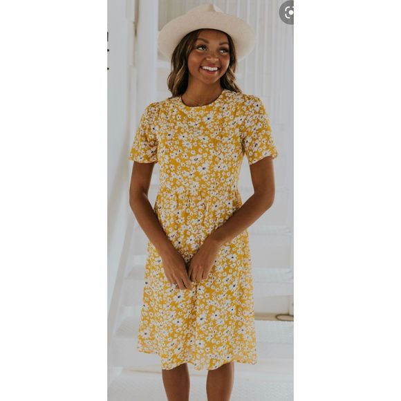 Roolee Dresses & Skirts - Roolee Mom nursing dress floral medium